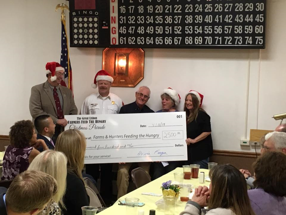 The Great Lisbon Farmers Feeding The Hungry Christmas Horse Parade 2108 Donation To Fhfh Orig