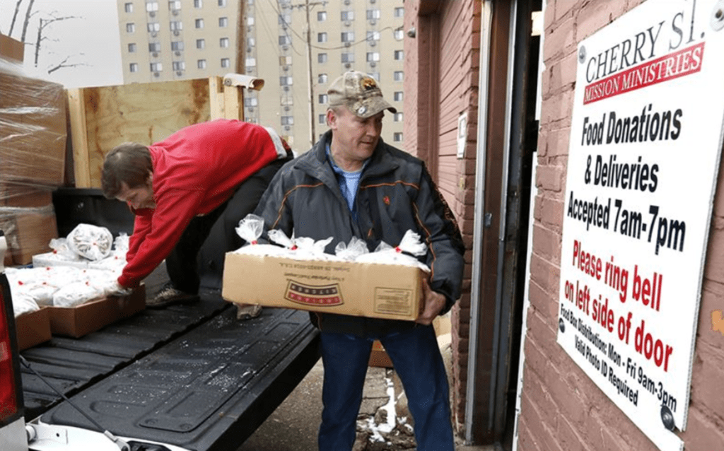 OH 01 Meat Delivery Cherry Street Mission